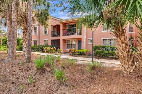 106 SW Peacock Blvd #4-102, Port Saint Lucie, FL 34986