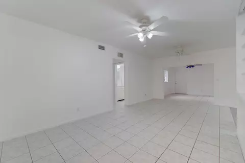 Living - 904 SE 16th St, Stuart, FL 34994 photo 1 of 7