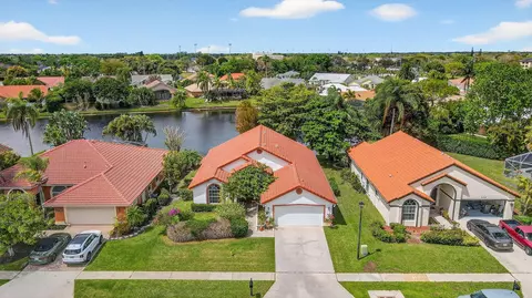 2453 Stonegate Dr, Wellington, FL 33414