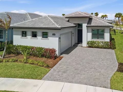 8695 SW Cantante Way, Port Saint Lucie, FL 34987