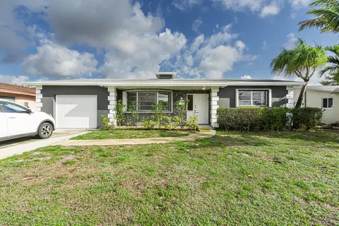 5309 Hayes St, Hollywood, FL 33021