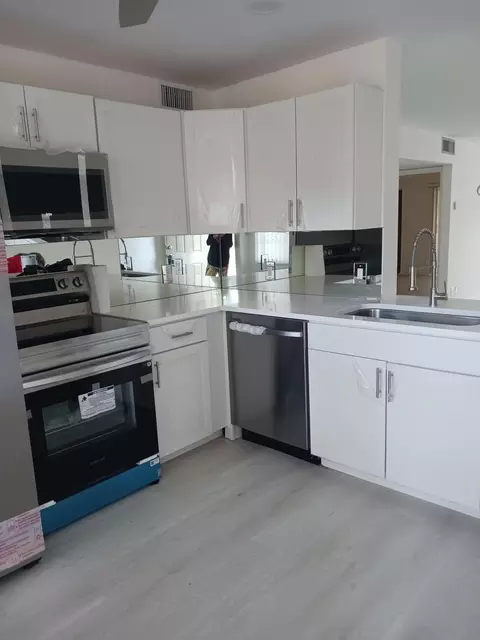 4702 Martinique Dr #F3, Coconut Creek, FL 33066