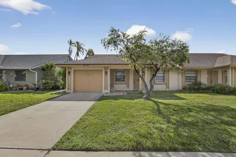 11925 Suellen Cir, Wellington, FL 33414
