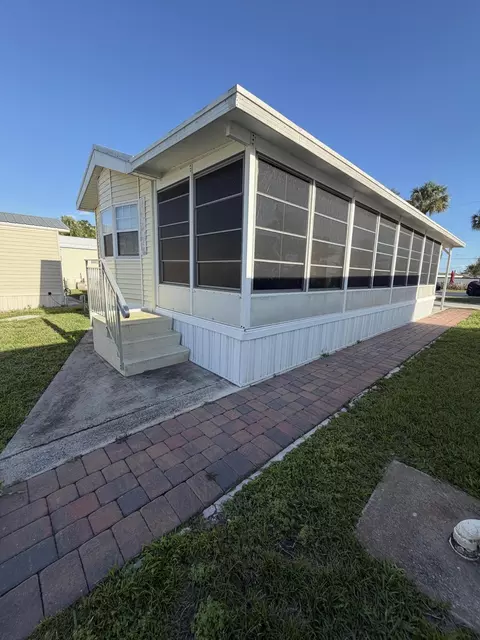 6673 SE 56th Ln, Okeechobee, FL 34974 photo 3