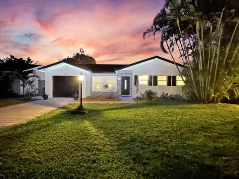 22692 SW 65th Cir, Boca Raton, FL 33428