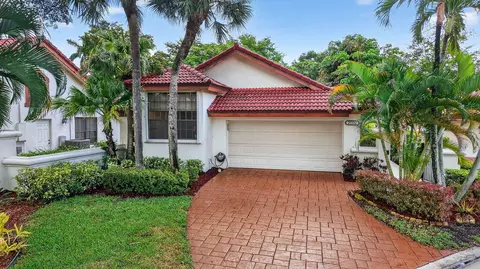 21700 Club Villa Ter, Boca Raton, FL 33433