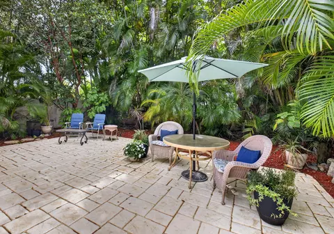 21700 Club Villa Ter, Boca Raton, FL 33433