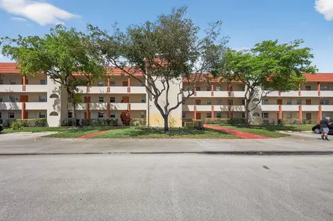 8051 N Sunrise Lakes Dr N #307, Sunrise, FL 33322