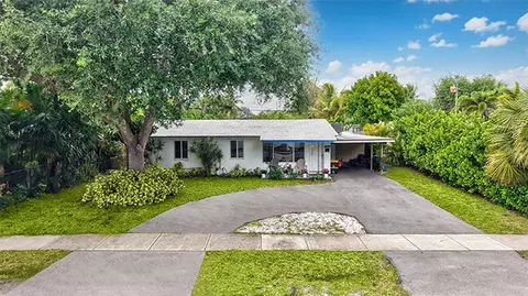 2725 NE 6th Ave, Wilton Manors, FL 33334