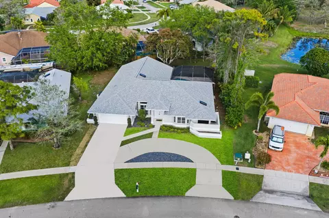 1738 Lindsey Ct, Wellington, FL 33414