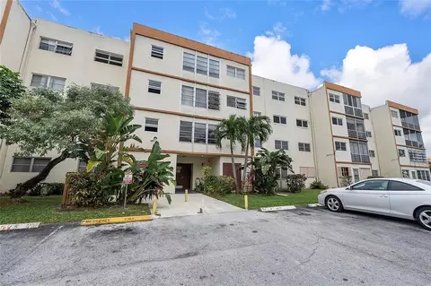 4042 NW 19th St #409, Lauderhill, FL 33313