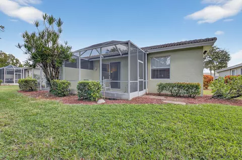10612 Royal Caribbean Cir, Boynton Beach, FL 33437