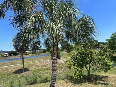 7021 Environ Blvd #317, Lauderhill, FL 33319