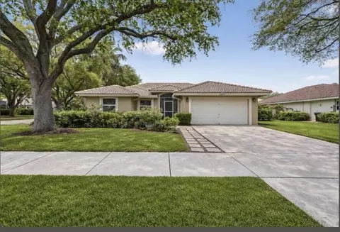 4457 NW 64th St, Coconut Creek, FL 33073