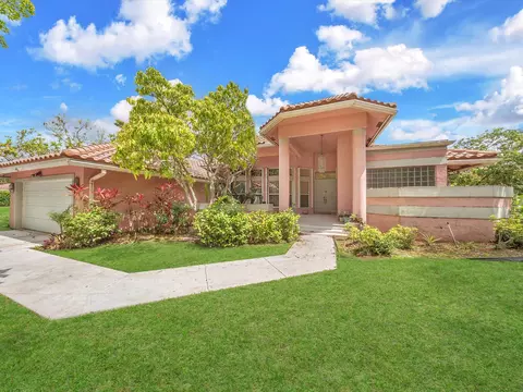 5111 NW 104th Ave, Coral Springs, FL 33076
