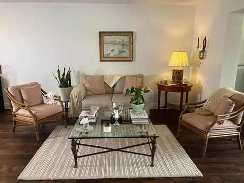 2638 Gately Dr E #112, West Palm Beach, FL 33415