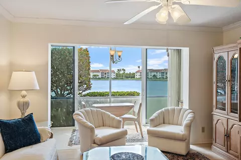 4492 NE Ocean Blvd #F1, Jensen Beach, FL 34957