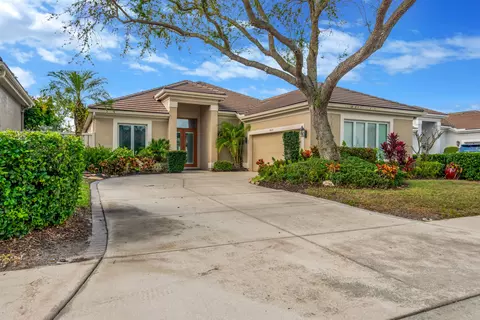 8622 51st Ter E, Bradenton, FL 34211