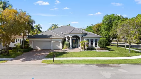 8019 S Savannah Cir, Davie, FL 33328