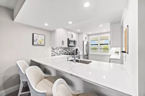 6061 Balboa Cir #403, Boca Raton, FL 33433