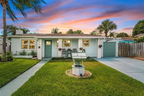 944 Hansen St, West Palm Beach, FL 33405