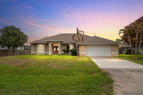 2583 SW Kenilworth St, Port Saint Lucie, FL 34953