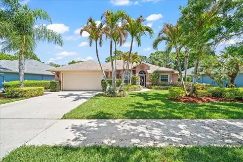 214 SW Fernleaf Trl, Port Saint Lucie, FL 34953