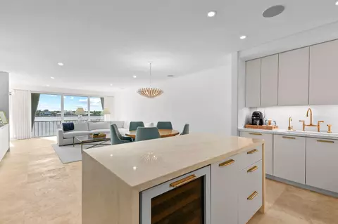 2180 Ibis Isle Rd #12, Palm Beach, FL 33480