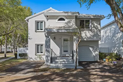 9829 NW 2nd Ct, Plantation, FL 33324