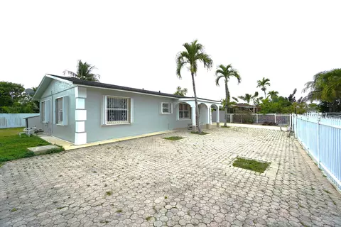 15520 SW 302nd St, Homestead, FL 33033