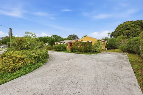 2703 Fillmore St, Hollywood, FL 33020