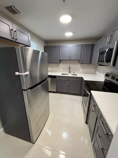 4119 NW 88th Ave, Coral Springs, FL 33065