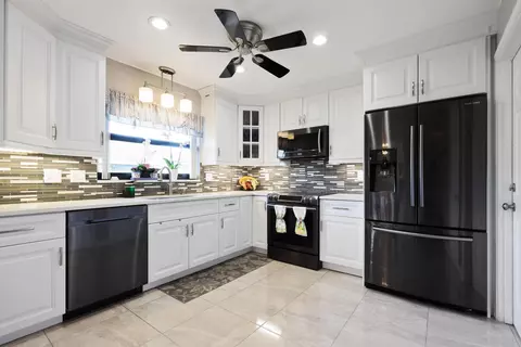 9860 Chestnut Tree Ter #A, Boynton Beach, FL 33436