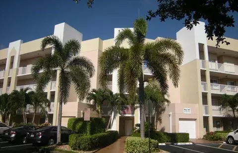 2541 N Nob Hill Rd #302, Sunrise, FL 33322