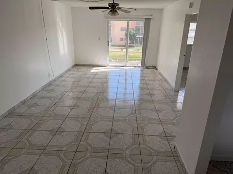 4101 NW 26th St #260, Lauderhill, FL 33313