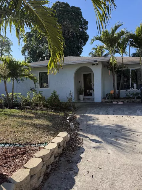 814 Colonial Rd, West Palm Beach, FL 33405