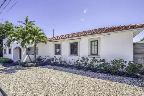 711 12th Ave N, Lake Worth Beach, FL 33460