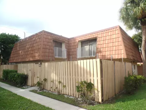 843 Blue Ridge Cir, West Palm Beach, FL 33409