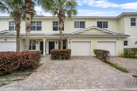 2545 Creekside Dr, Fort Pierce, FL 34981