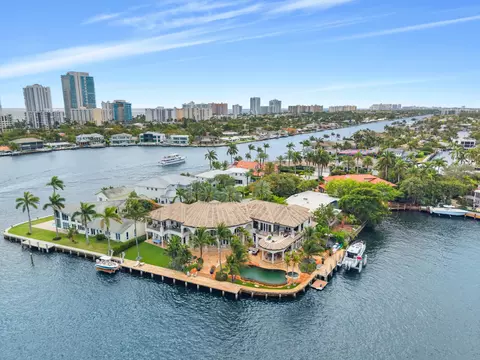 2593 SE 8th St, Pompano Beach, FL 33062