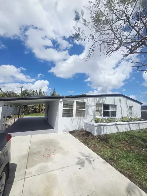 3102 French Ave, Lake Worth Beach, FL 33461