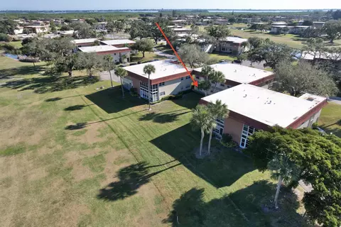 85 Crooked Tree Ln #103, Vero Beach, FL 32962