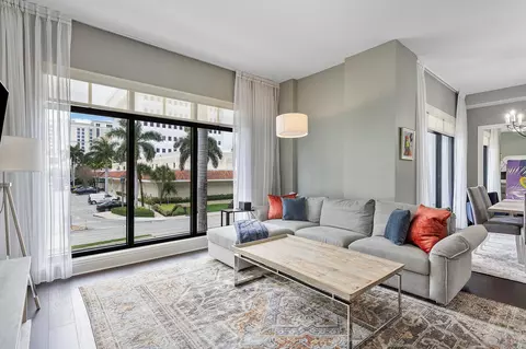 200 E Palmetto Park Rd #10, Boca Raton, FL 33432