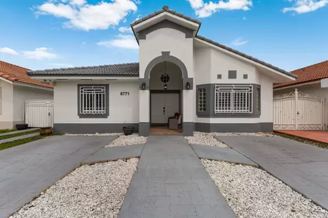 8771 NW 141st Ter, Miami Lakes, FL 33018