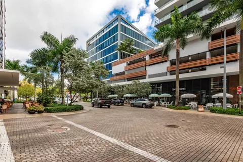 2960 NE 207th St #708, Aventura, FL 33180