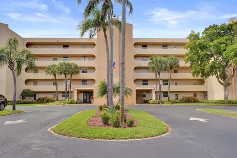 6461 NW 2nd Ave #FIVE, Boca Raton, FL 33487