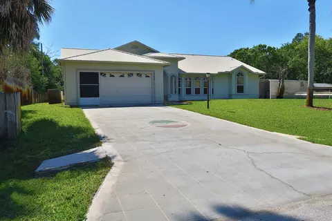 686 Caravan Ter, Sebastian, FL 32958
