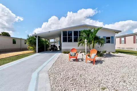 467 E Marlin Cir, Micco, FL 32976