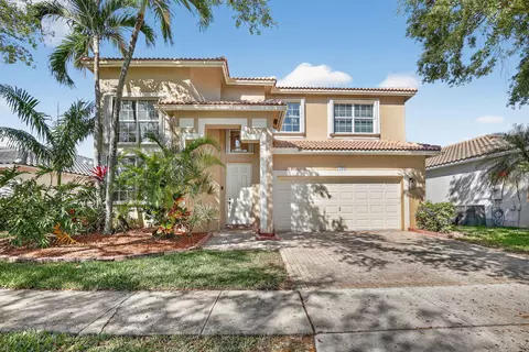 1294 NW 168th Ave, Pembroke Pines, FL 33028