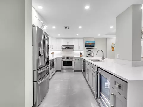 1150 Hillsboro Mile #302, Hillsboro Beach, FL 33062